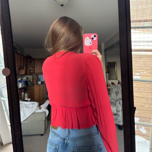 Aritzia Blouse - Picture 2 of 4